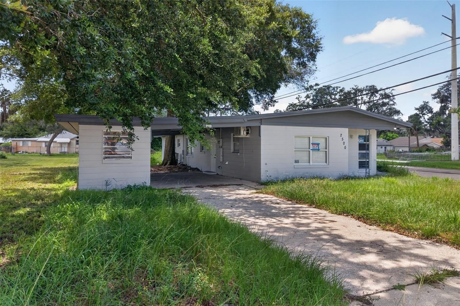 2500 MYRTLE Avenue – photo 1