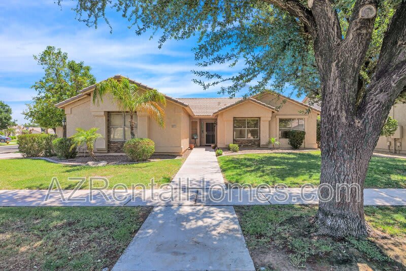 4891 South Rosemary Drive – photo 1