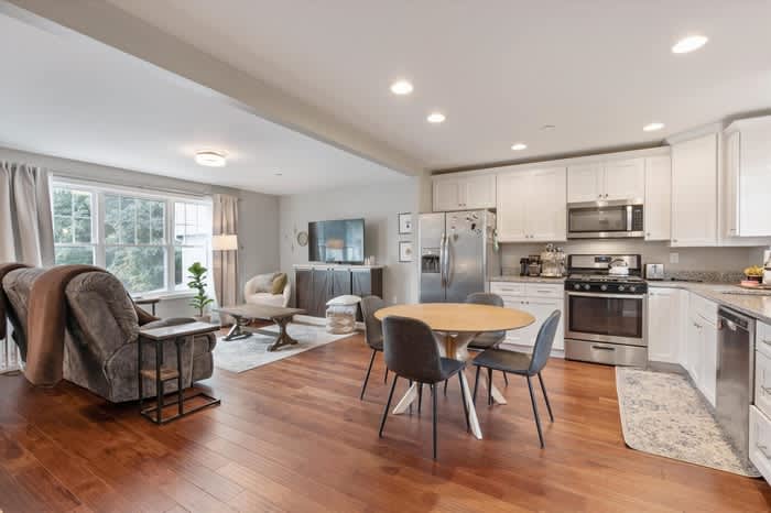 38 Perham Street – photo 1