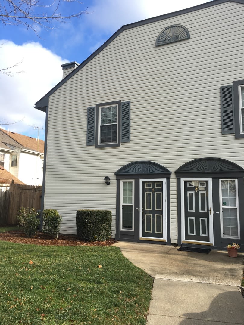 656 Oleander Circle – photo 1
