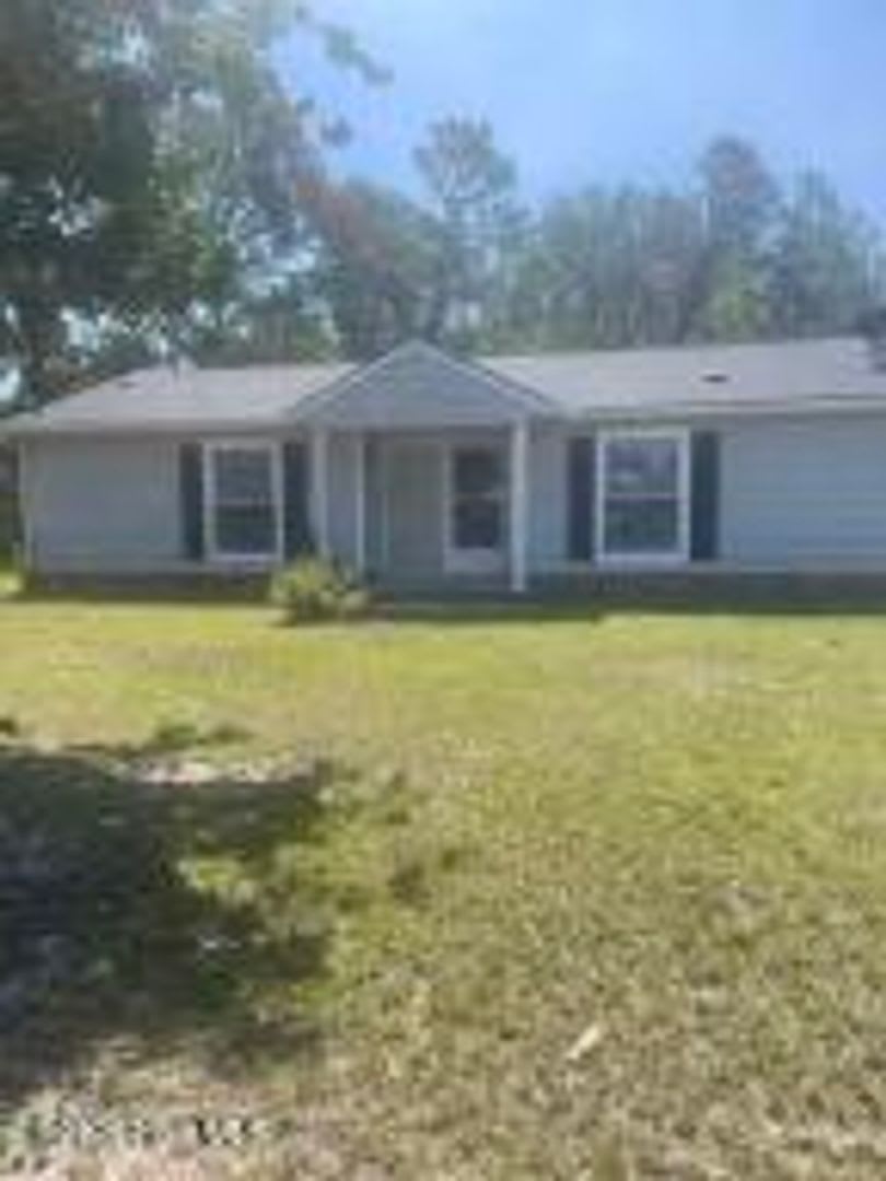 Adorable Home Close to Fort – photo 1
