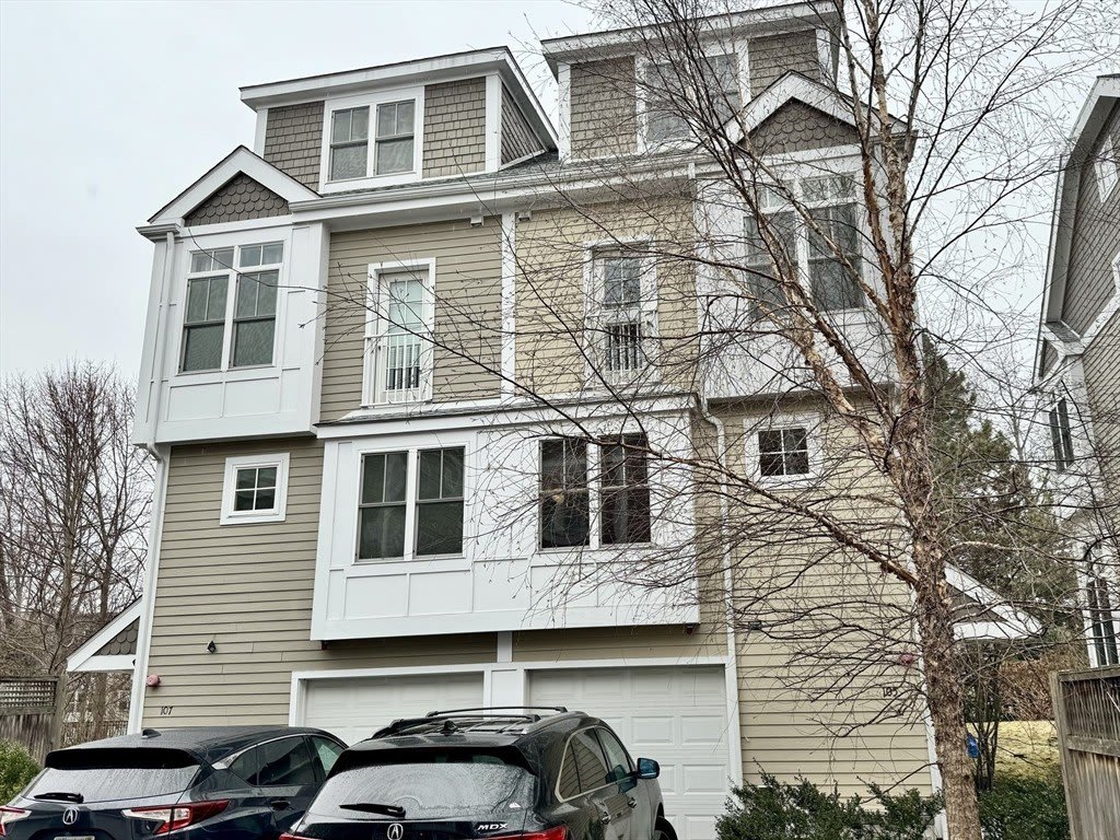 105 Harvey St 105 – photo 1