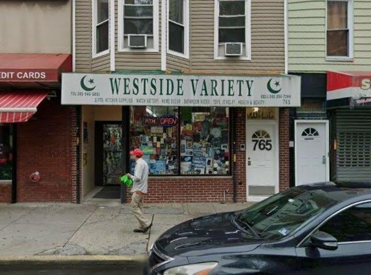 765 WESTSIDE AVE – photo 1