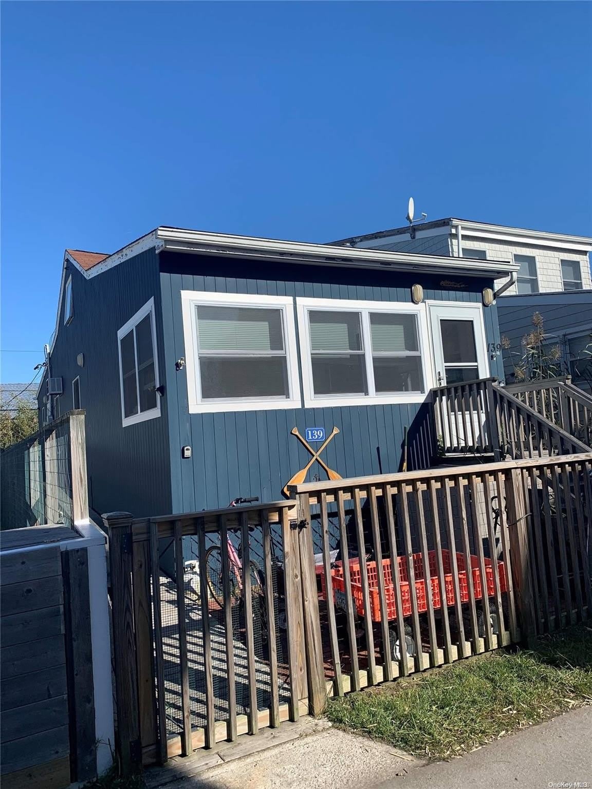 139 Bungalow Walk – photo 1