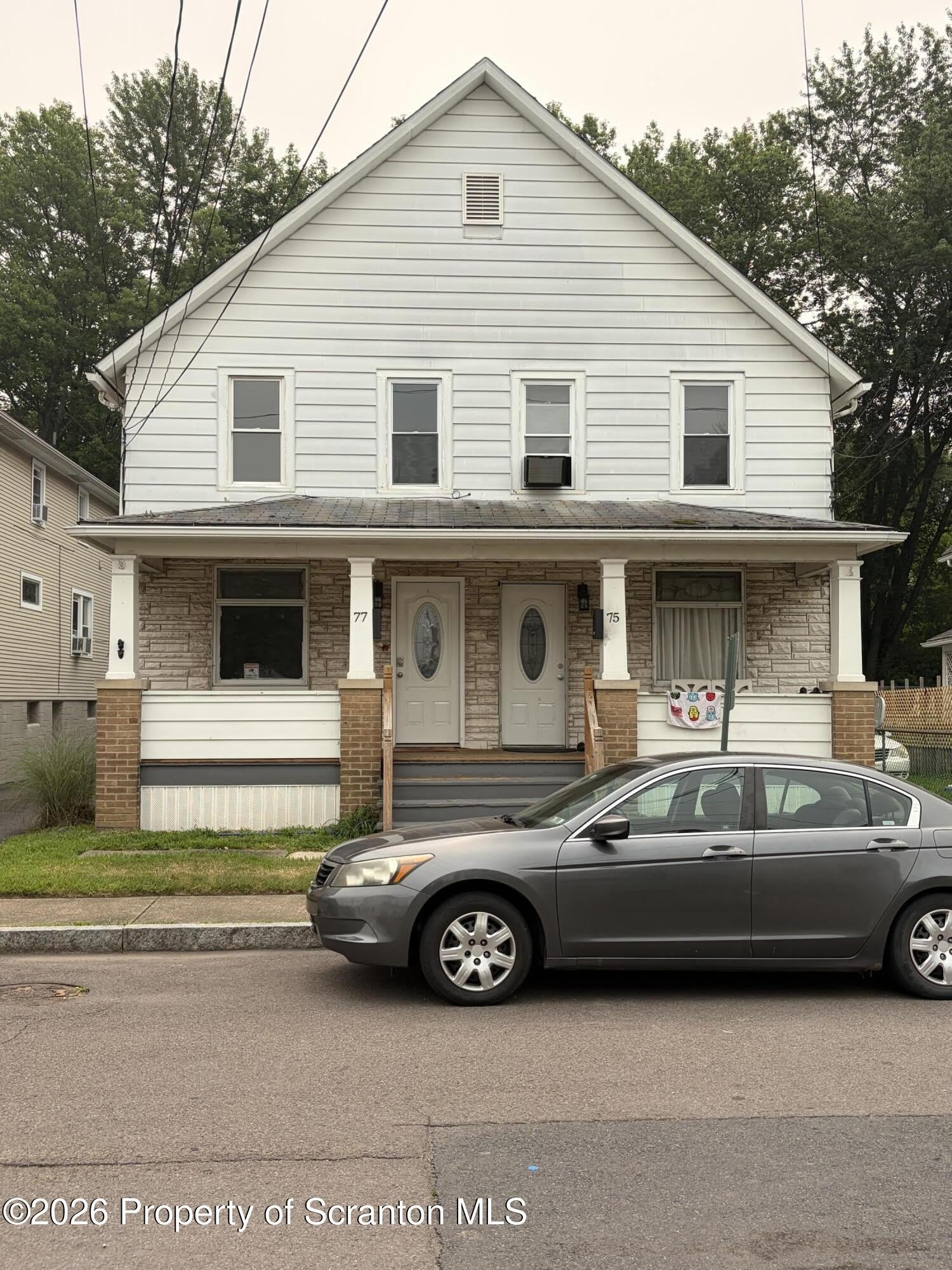 77 St Clair – photo 1 of 9
