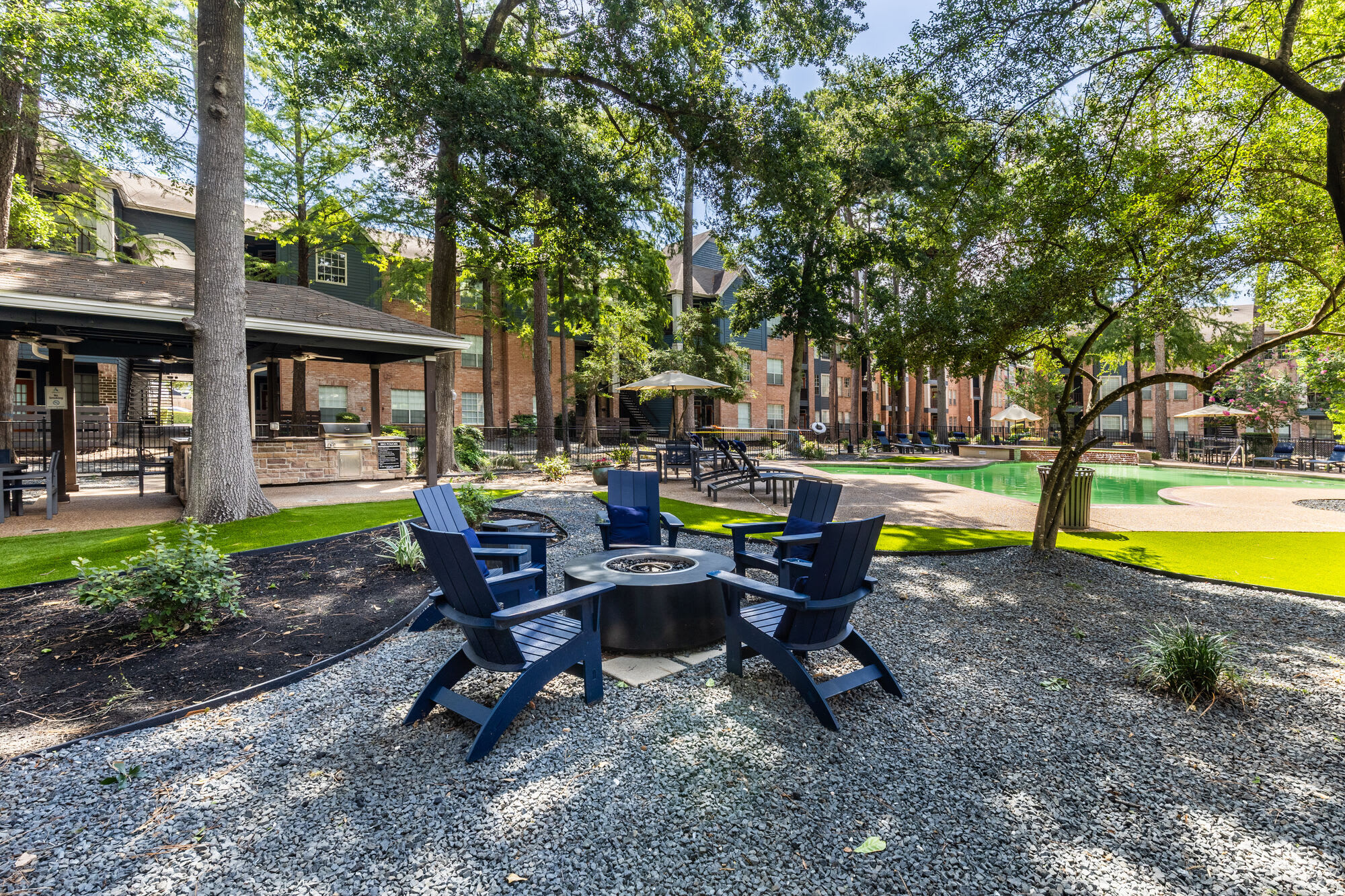 Champions Park Apartments – photo 1