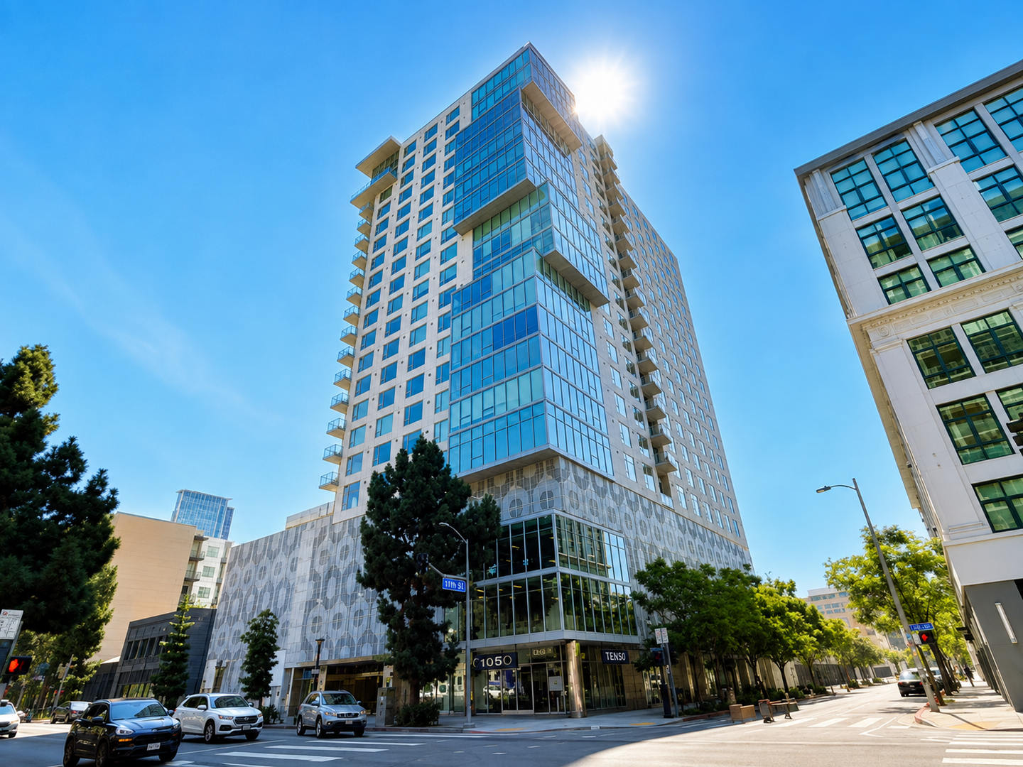 2 Bedroom 2 Bath Highrise – photo 1