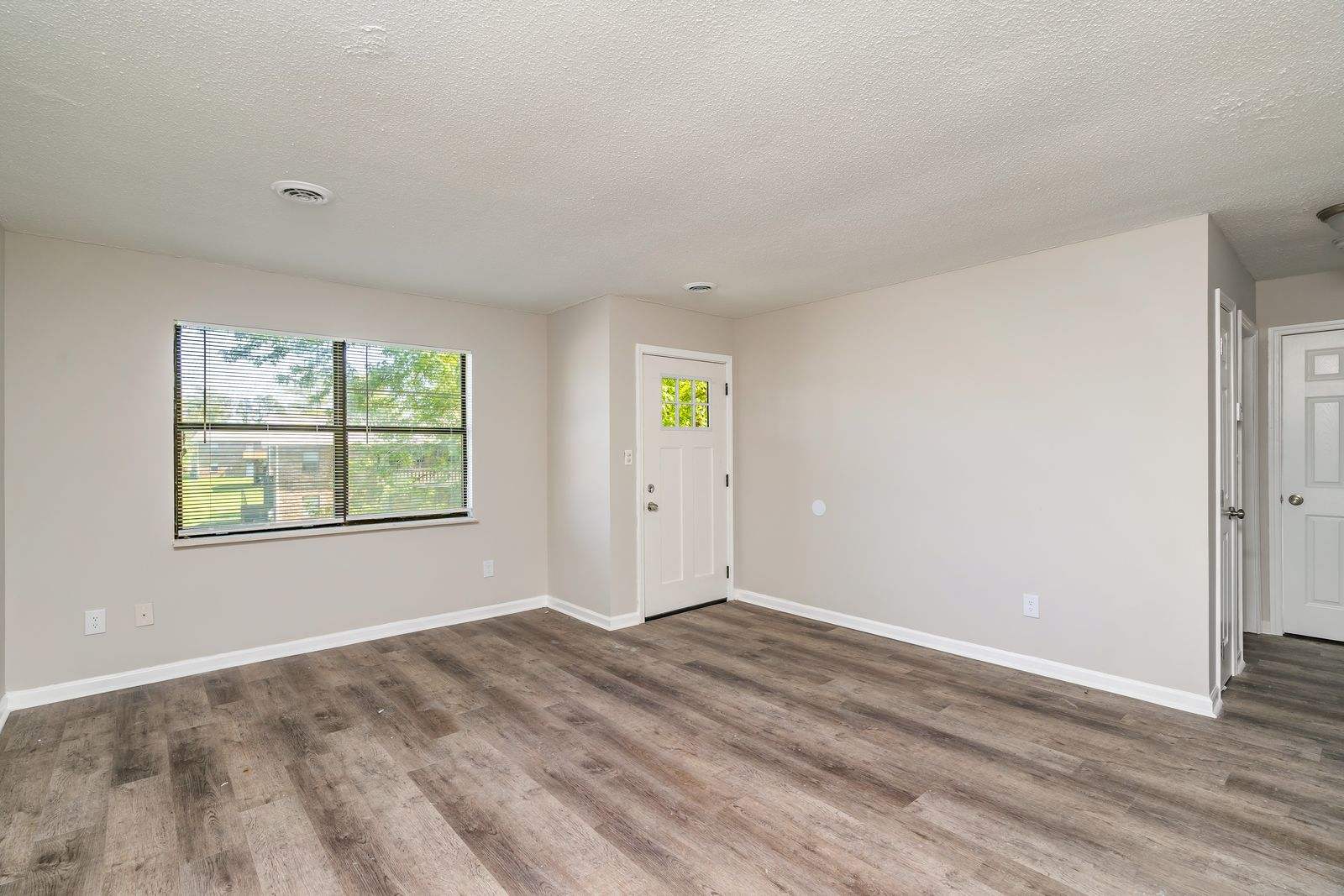101 Raintree Lane – photo 1 of 17