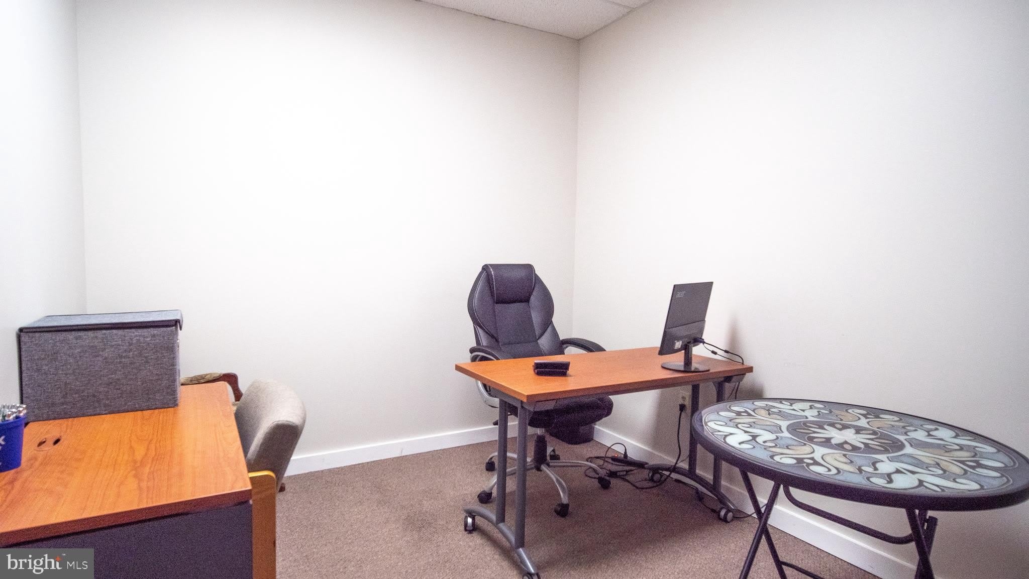 4333 Lincoln Highway E – photo 1 of 321
