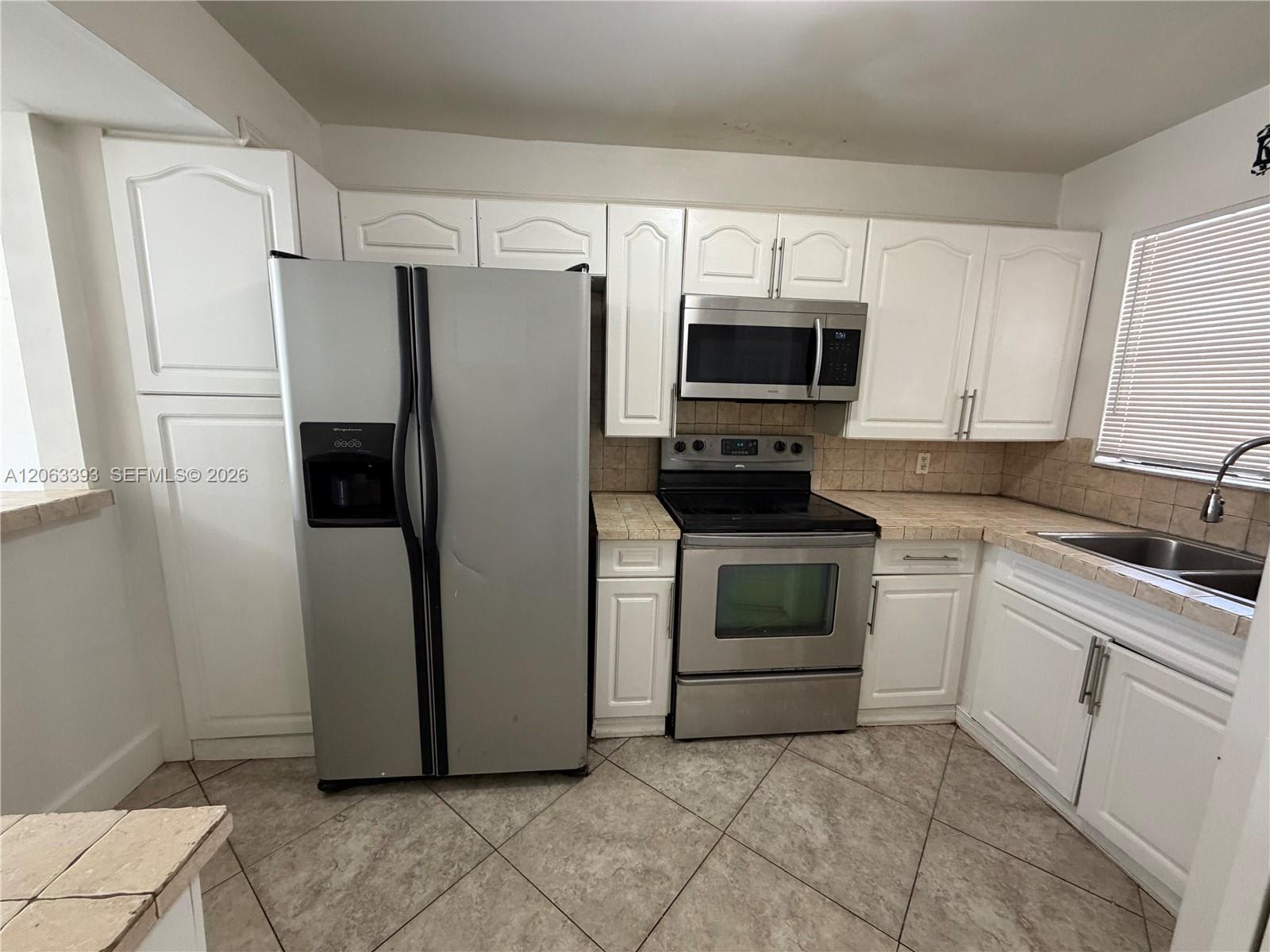 3760 Northwest 115th Way – photo 1