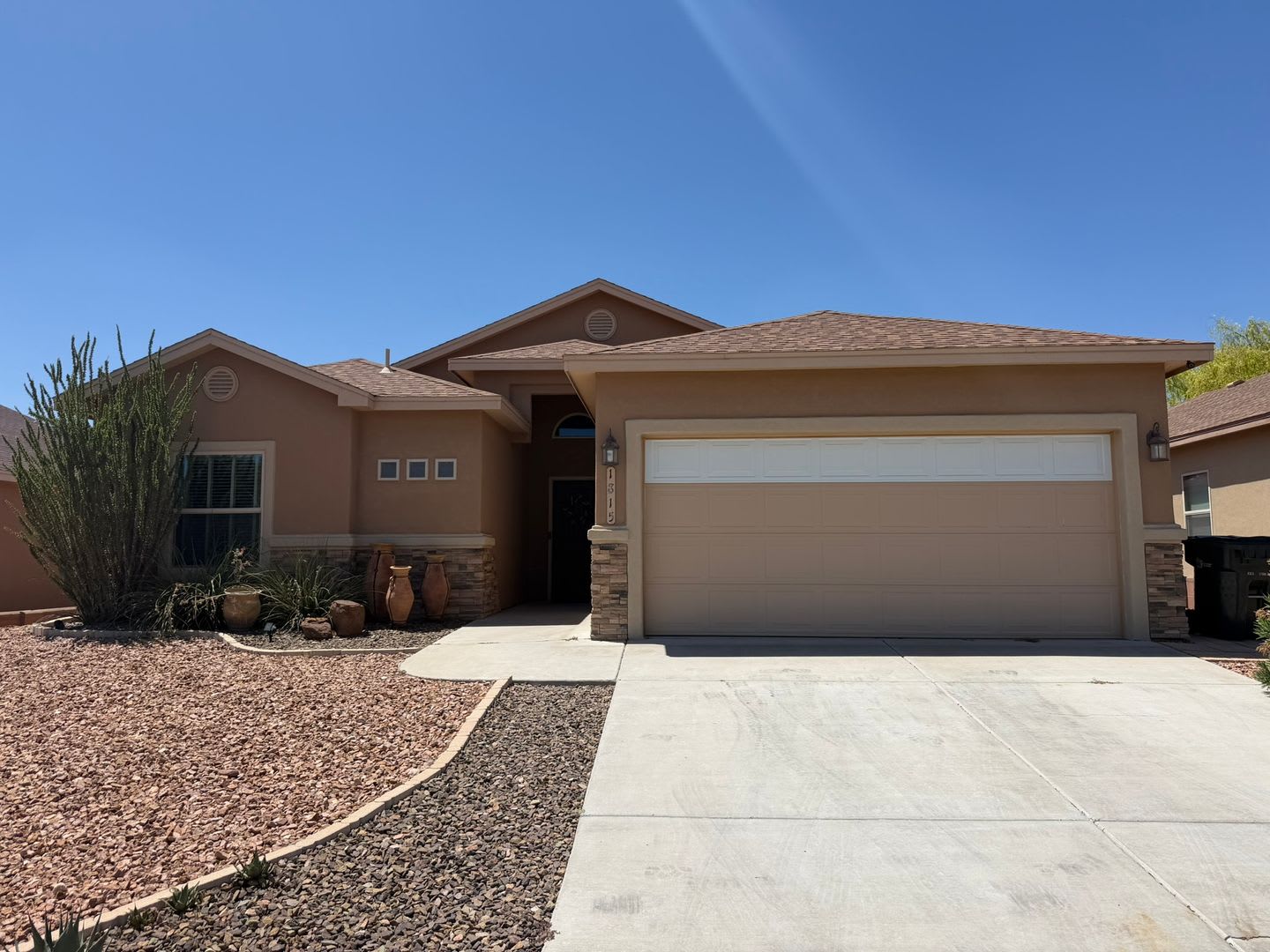 Fully Furnished All Bills Paid 3 Bedroom 2 Bath Home – photo 1