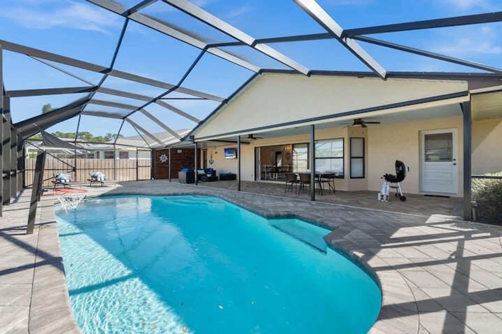 Port Saint Lucie Pool Home – photo 1