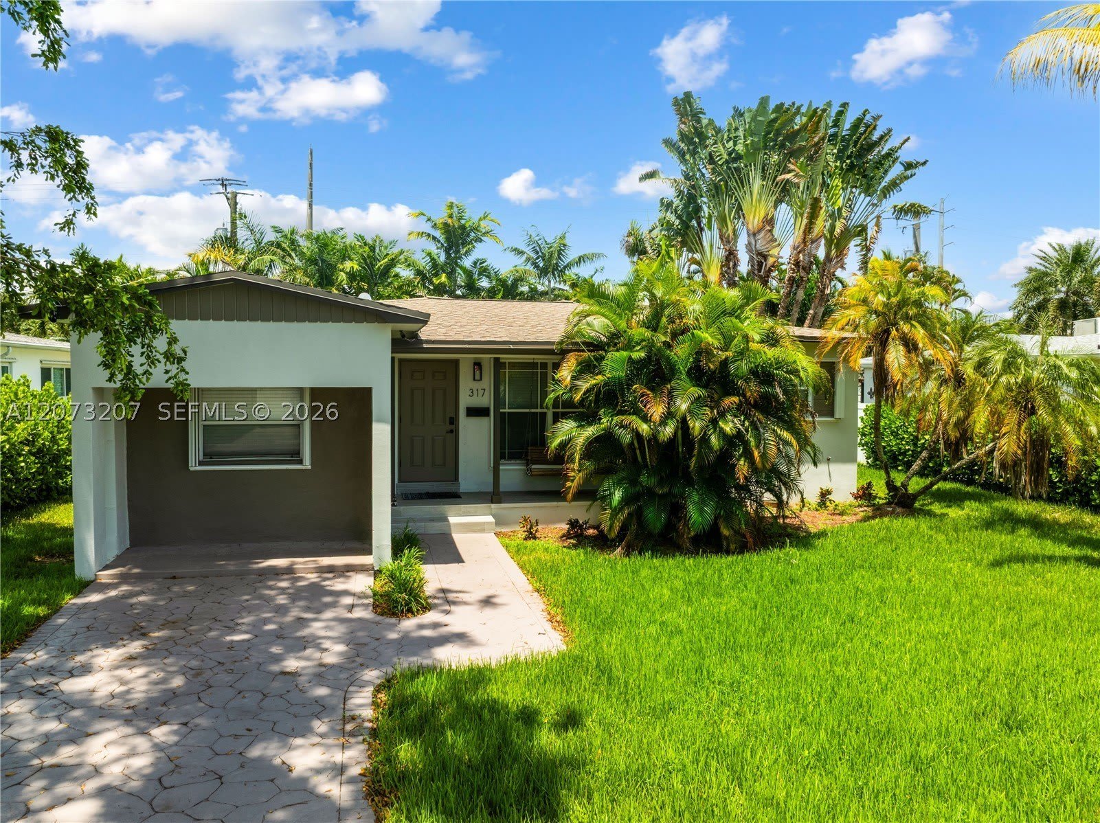 317 SE 3rd Ter – photo 1