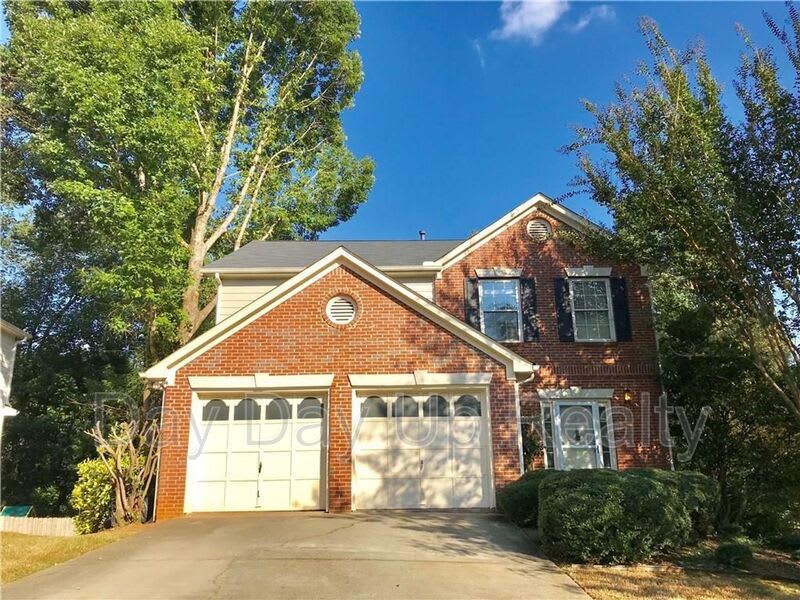 3354 Roundfield Cir – photo 1 of 402
