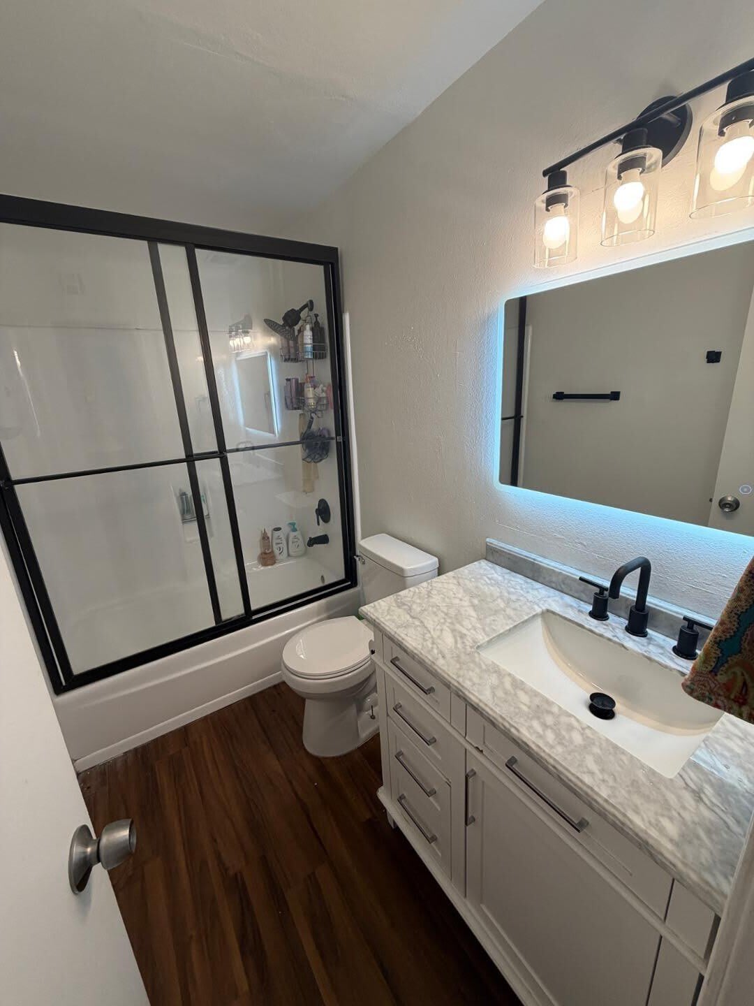 1600 E Laguna – photo 1 of 11