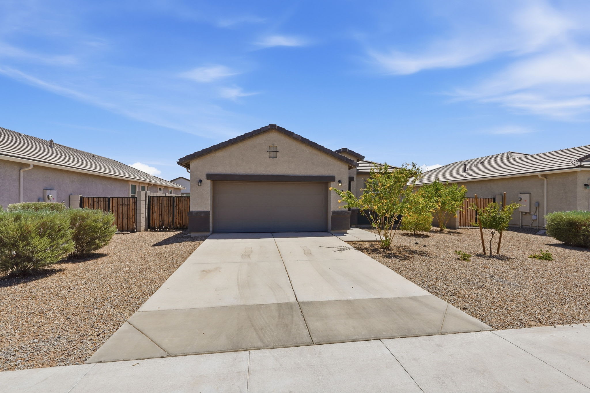 1575 East Fletcher Drive – photo 1 of 40