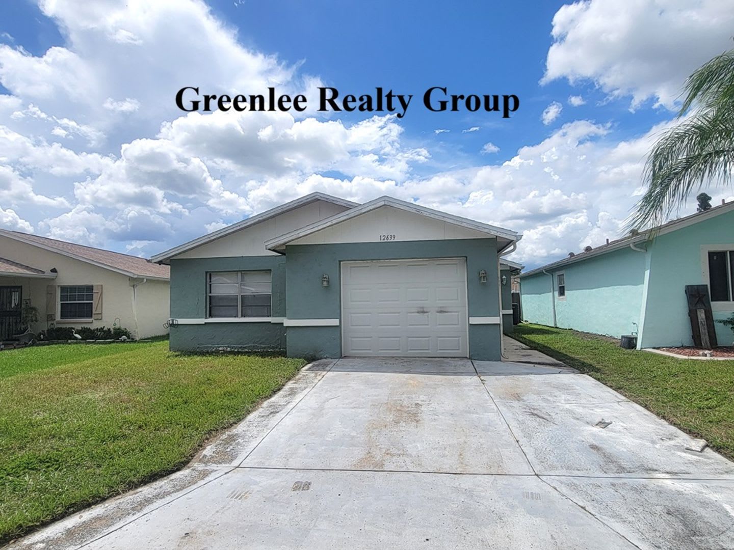 Spacious 3 Bedroom/2 Bathroom Home in Hudson -Pet Friendly! – photo 1 of 17
