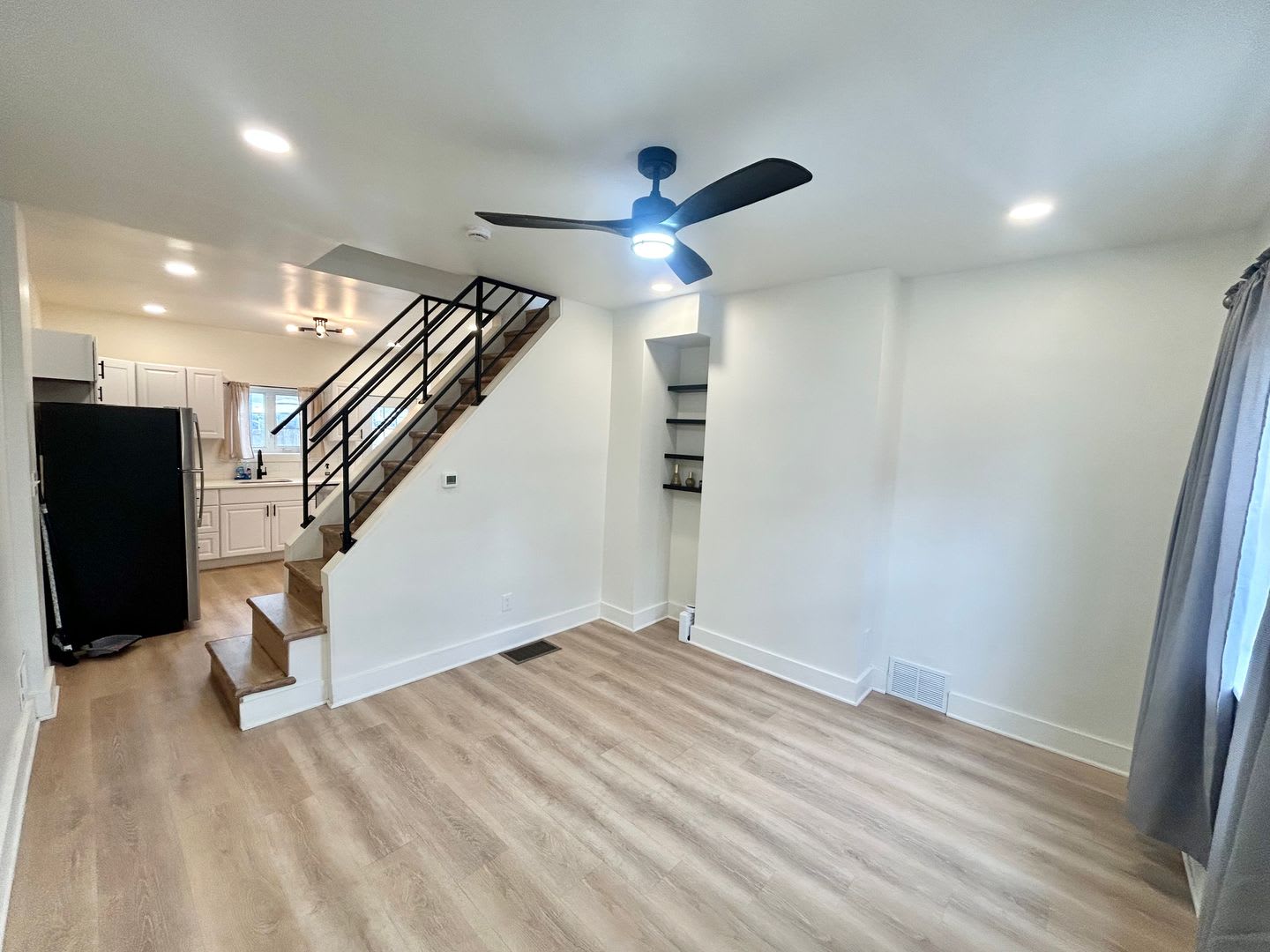 Updated 2-Bedroom Fishtown Townhome with Central Air – photo 1