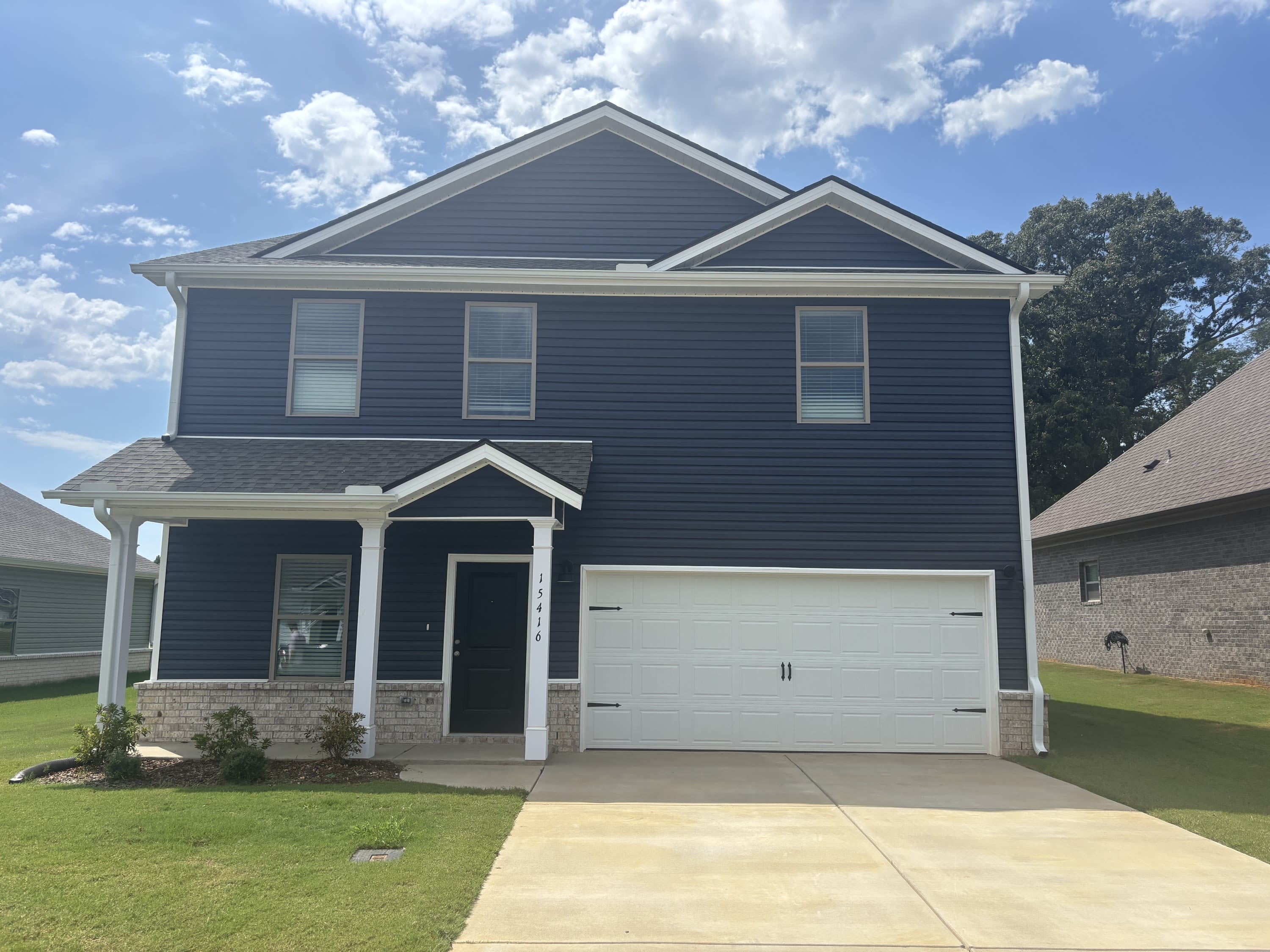 15416 Grayson Cir – photo 1 of 340