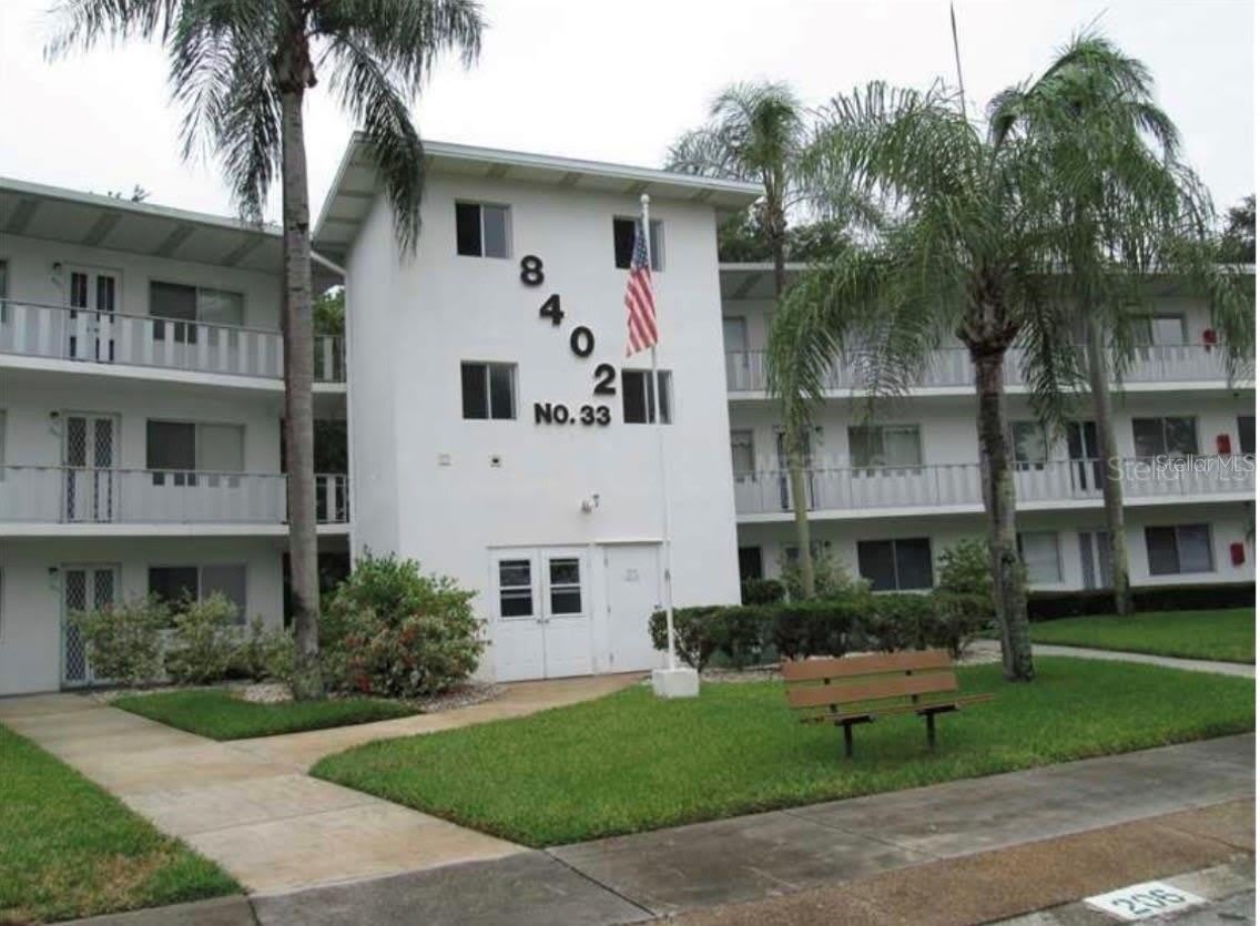 8402 111TH Street – photo 1 of 23
