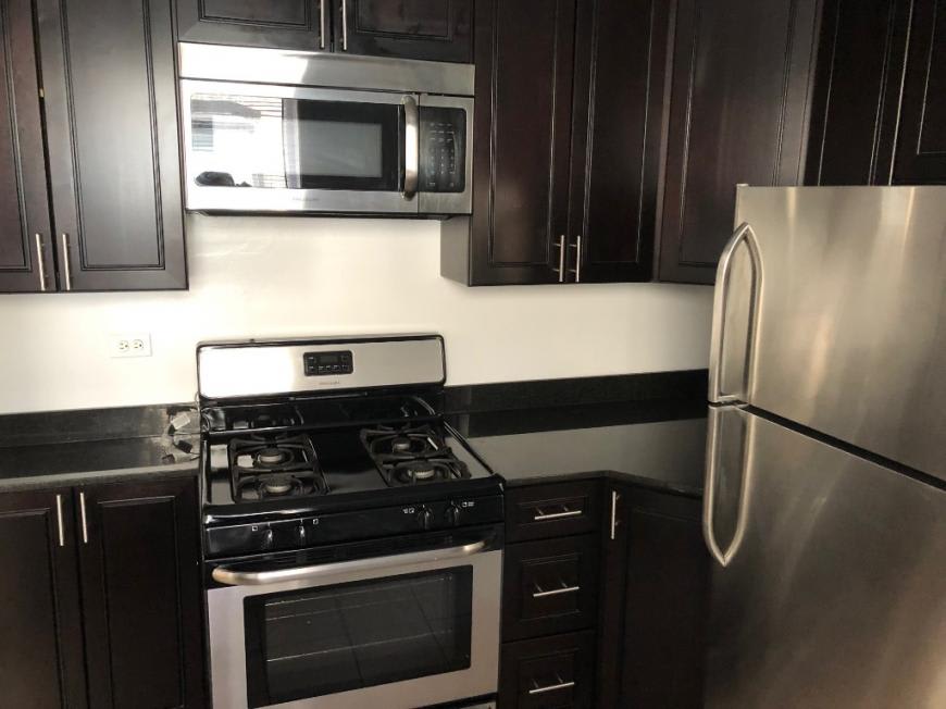 1714 Albion – photo 1