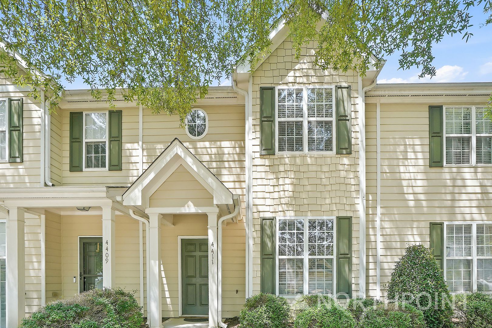 3 BR/2.5BA – photo 1