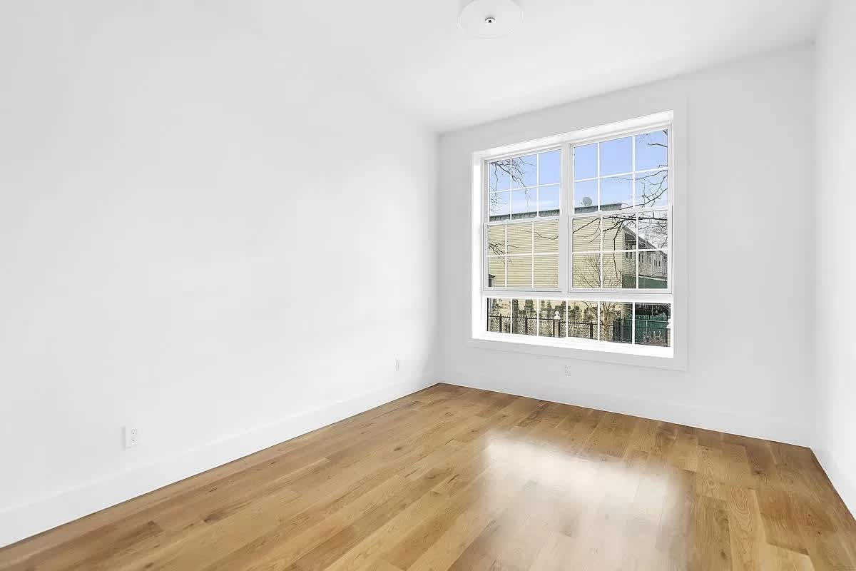225 Howard Ave # 2BA – photo 1