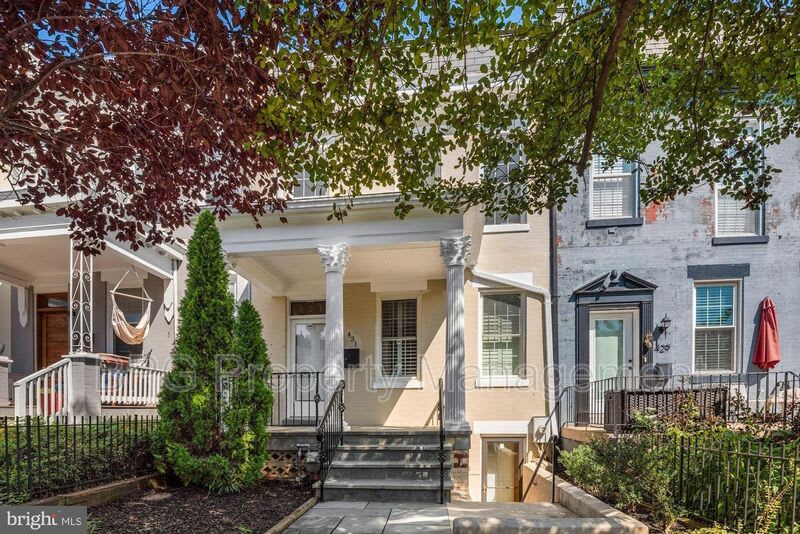 431 Manor PL NW – photo 1