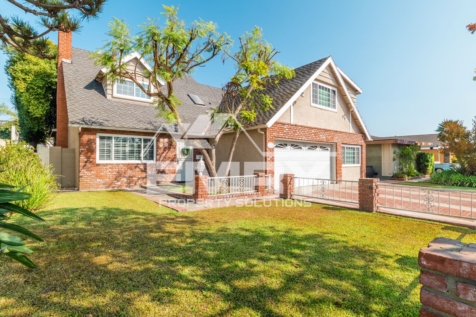 5 Bedroom 3 Bathroom Single House in Los Alamitos CA 90720!! – photo 1 of 35