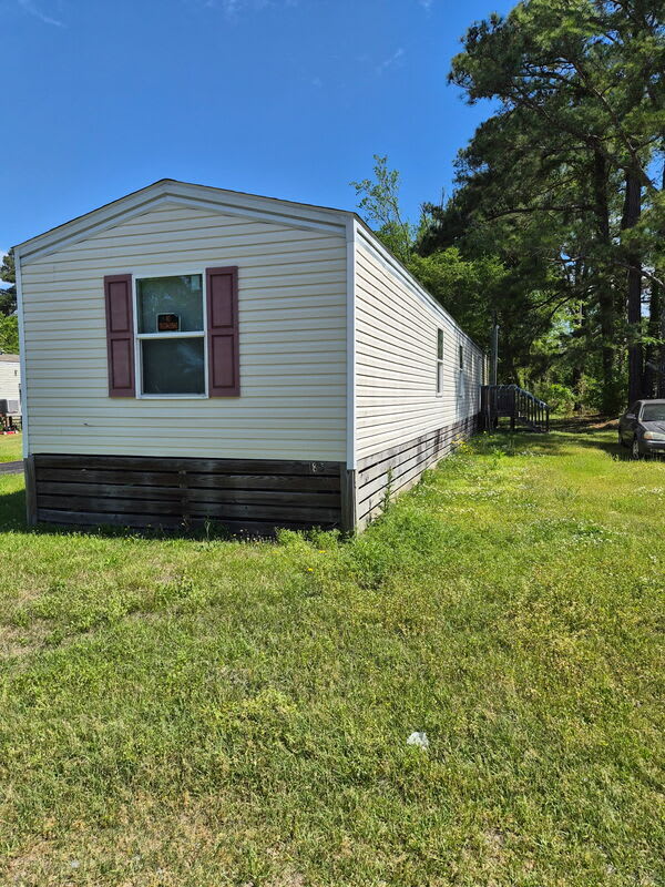 185 Lakeside Lane – photo 1 of 8