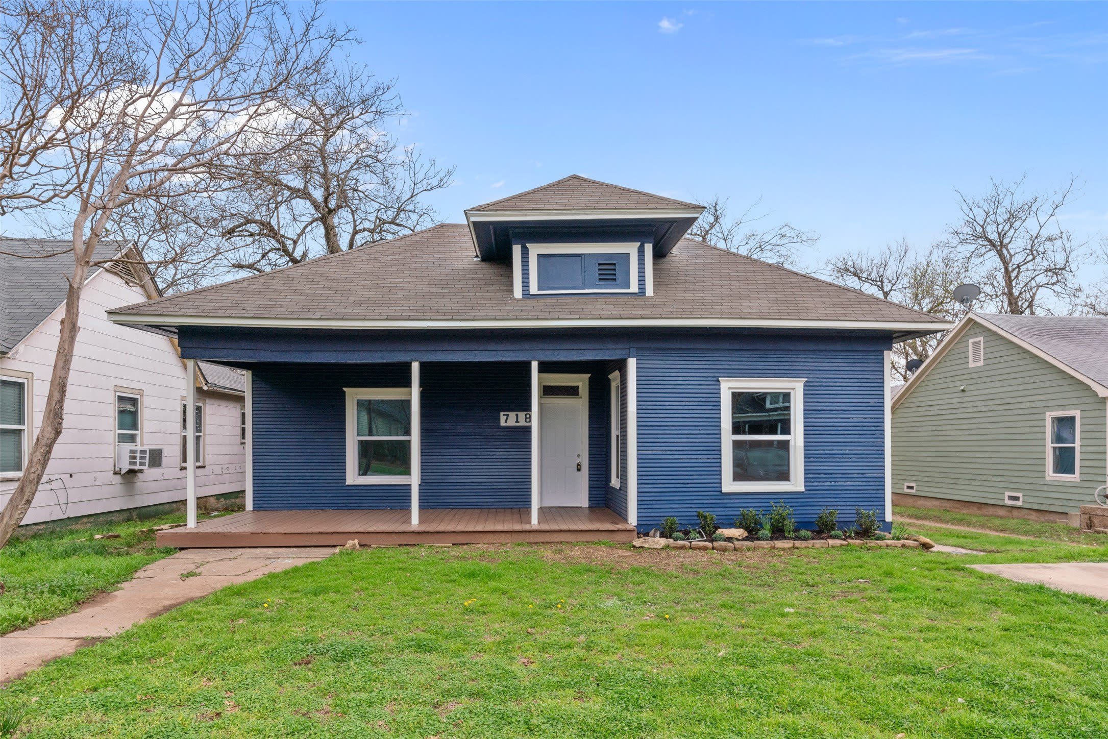718 W Monterey Street – photo 1