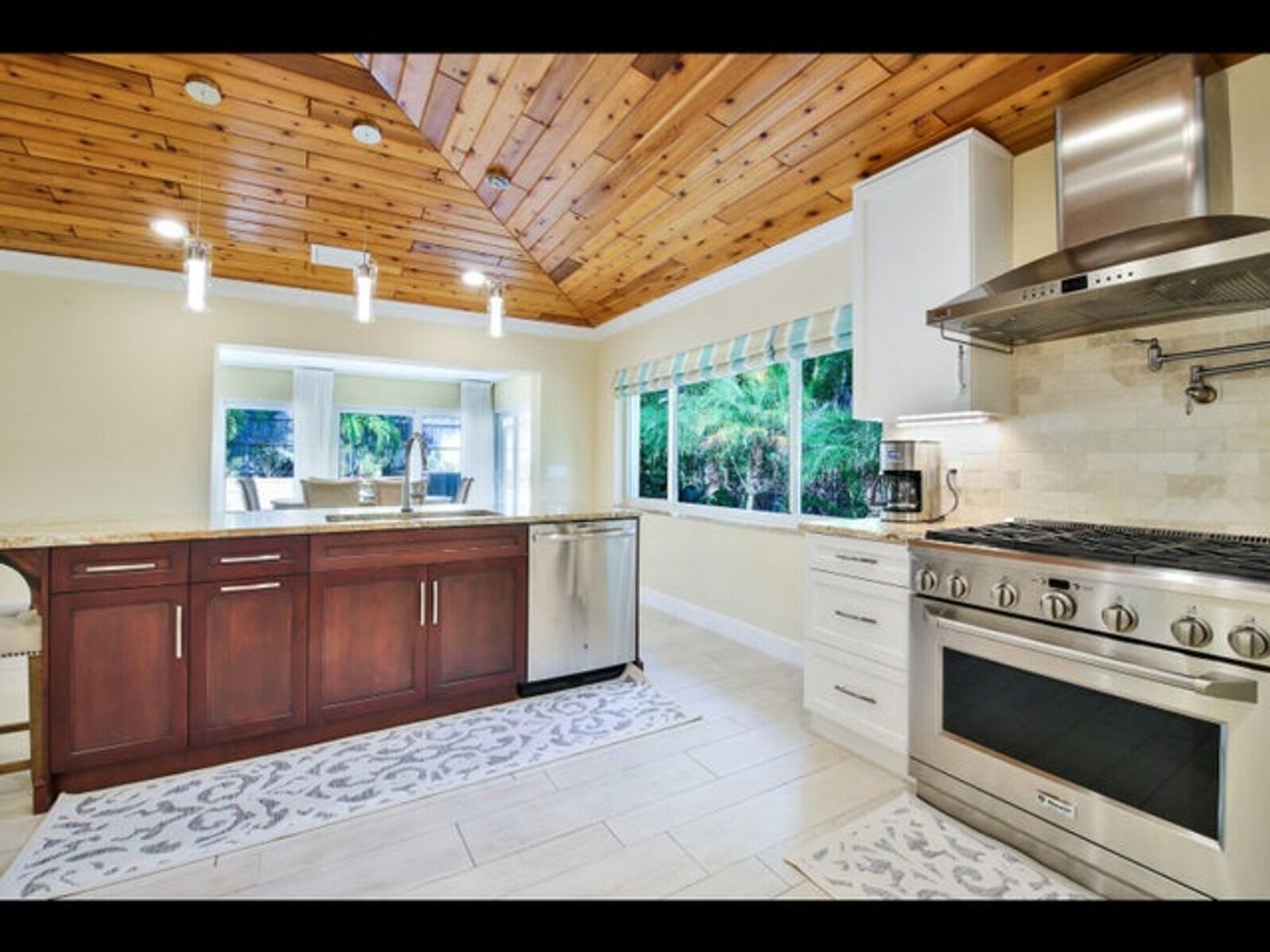 451 N LYRA Circle, Juno Beach, FL 33408 – photo 1