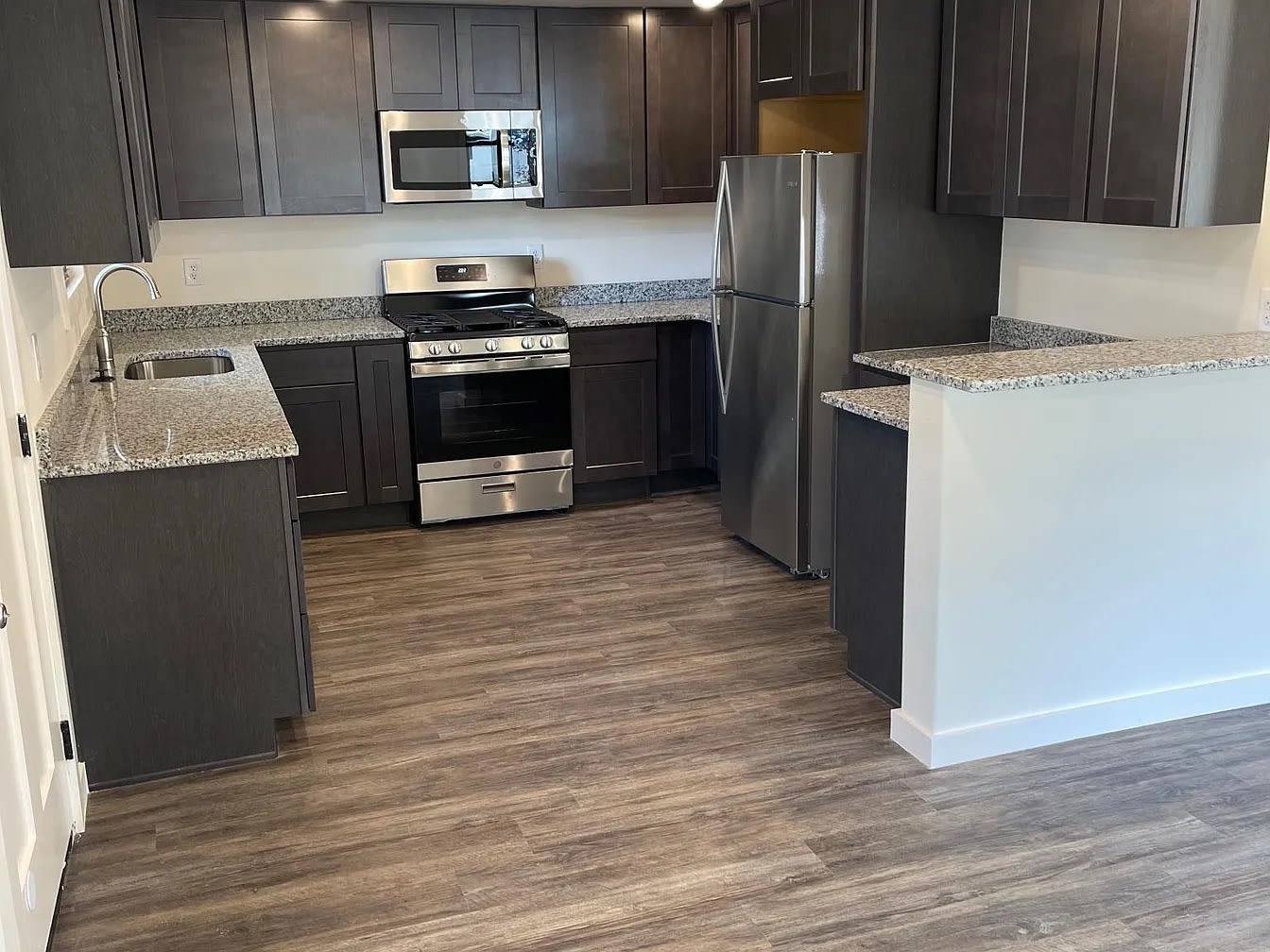 232 W Ash St – photo 1