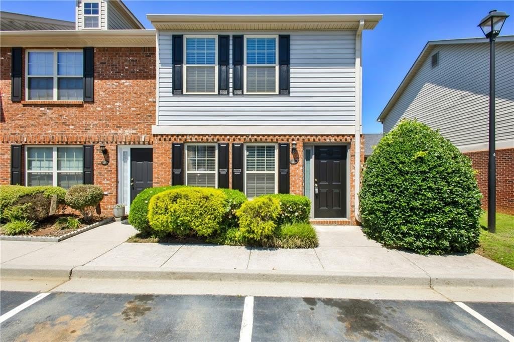 141 Madison Place – photo 1 of 26
