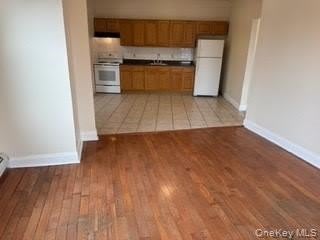 390 Main Street – photo 1 of 8