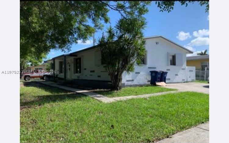 401 SW 8th St – photo 1