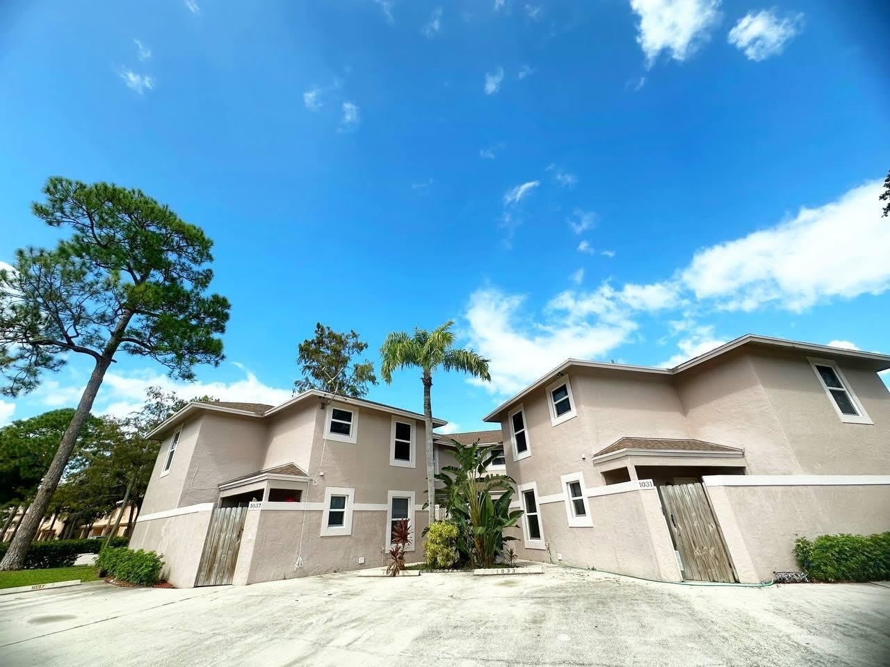 1033 Goldenrod Road – photo 1