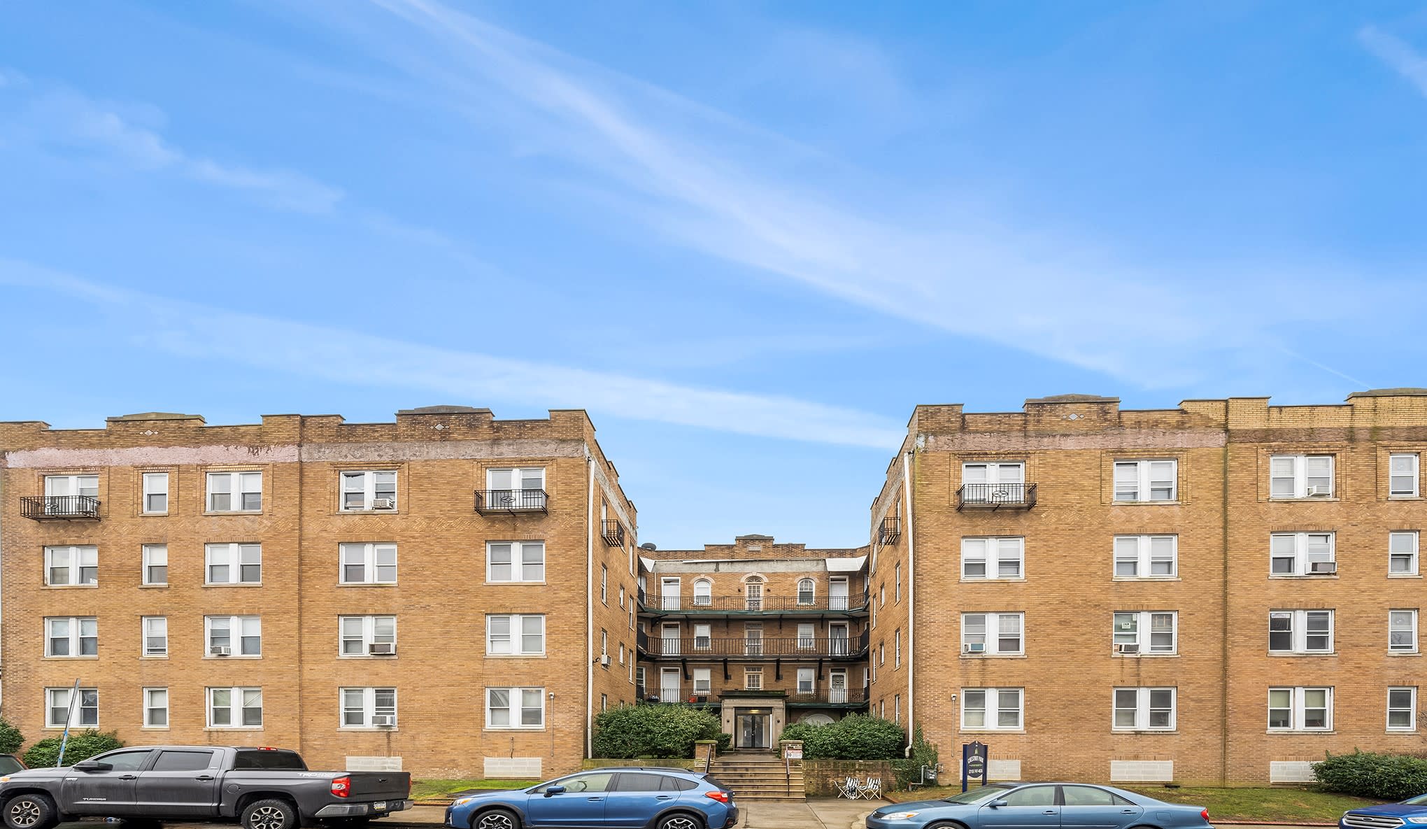 Chestnut Park Apartments – photo 1