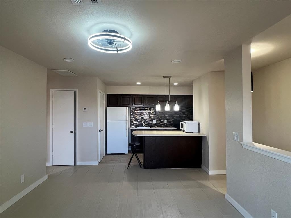 14405 N Pennsylvania Avenue – photo 1