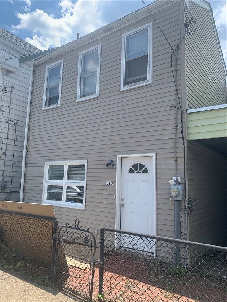 310 Knox St – photo 1