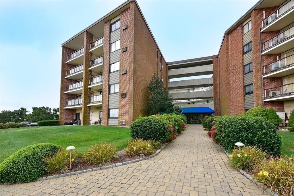 1412 CAPELLA S Row – photo 1
