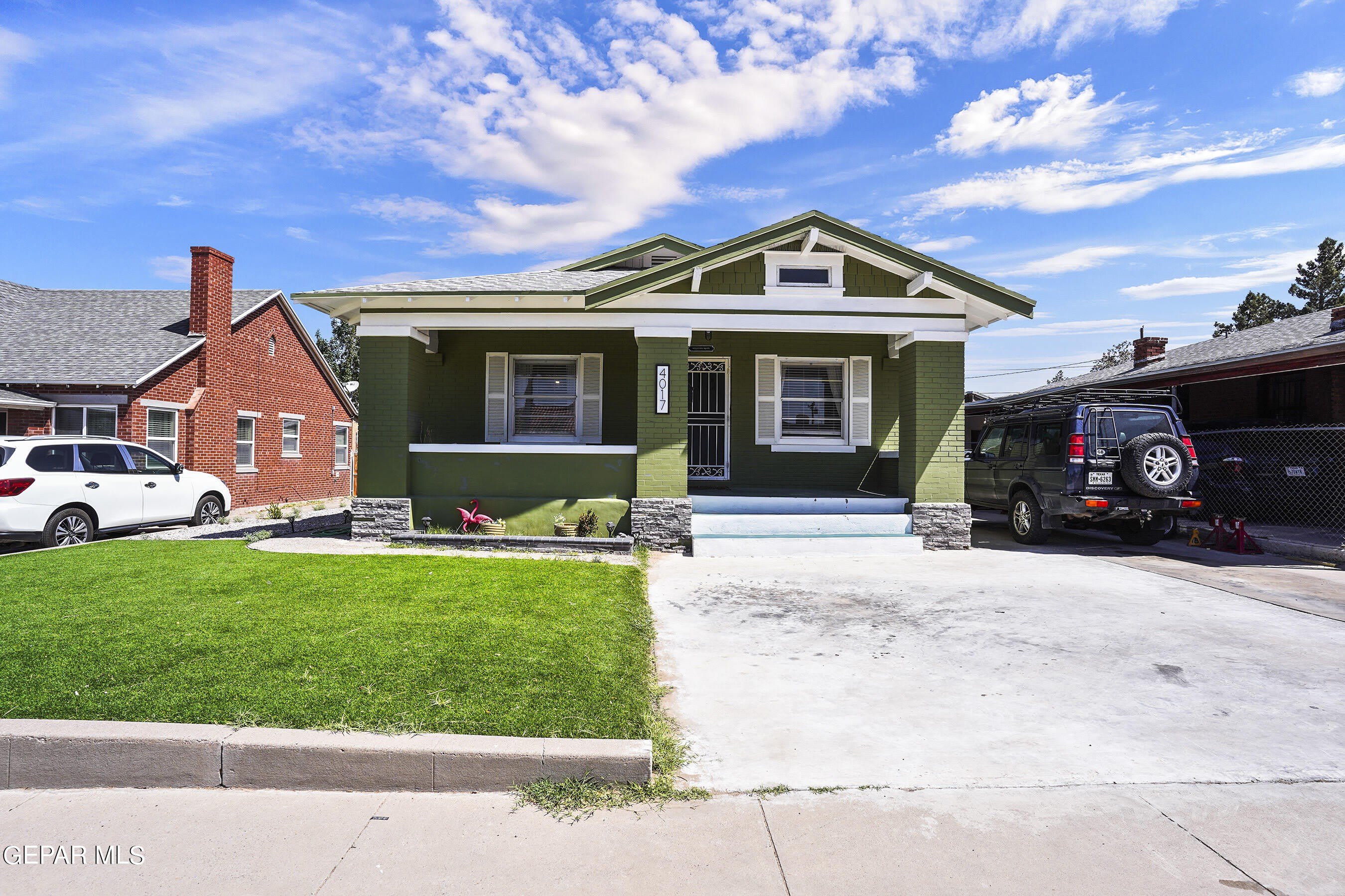 4017 Oxford Avenue – photo 1