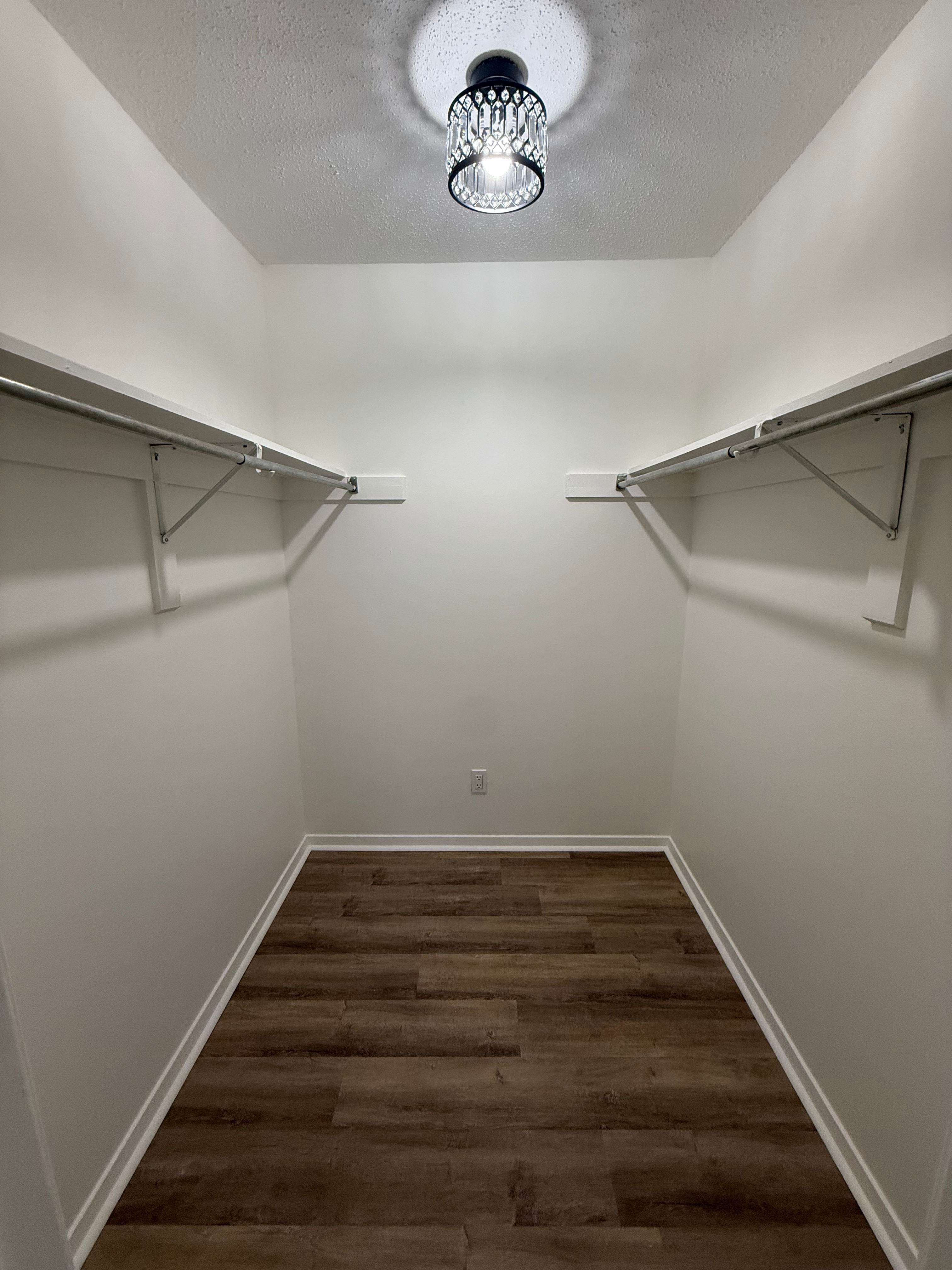 1244 Harbor Dr – photo 1 of 10