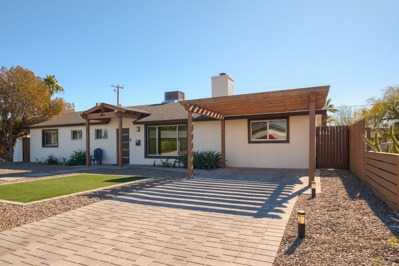 Charming 4BR House in Scottsdale – photo 1