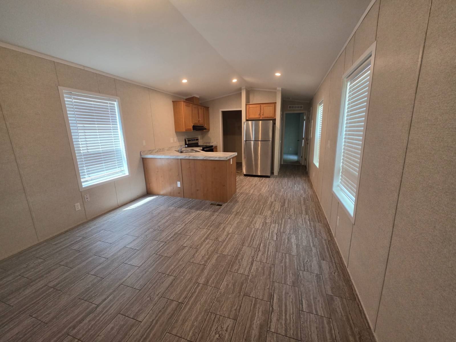 2238 E Maywood – photo 1