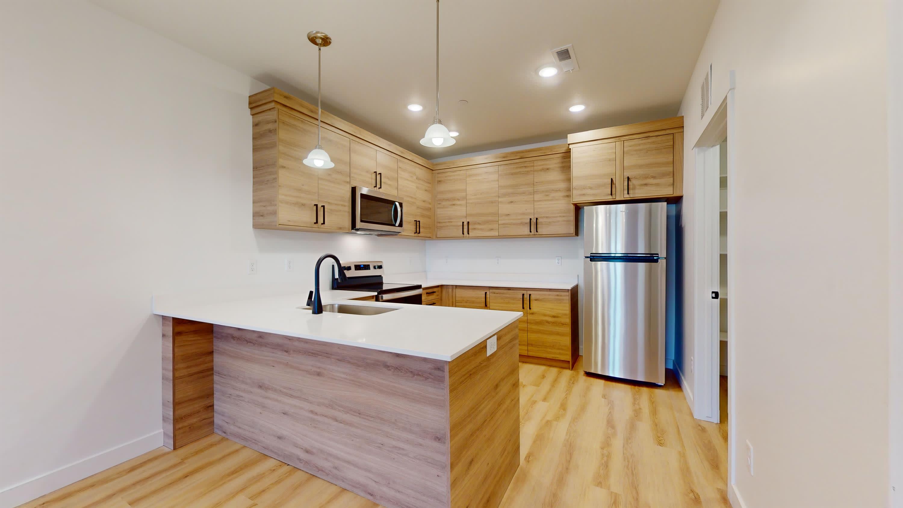1107 W 250 S Unit 310 – photo 1 of 194
