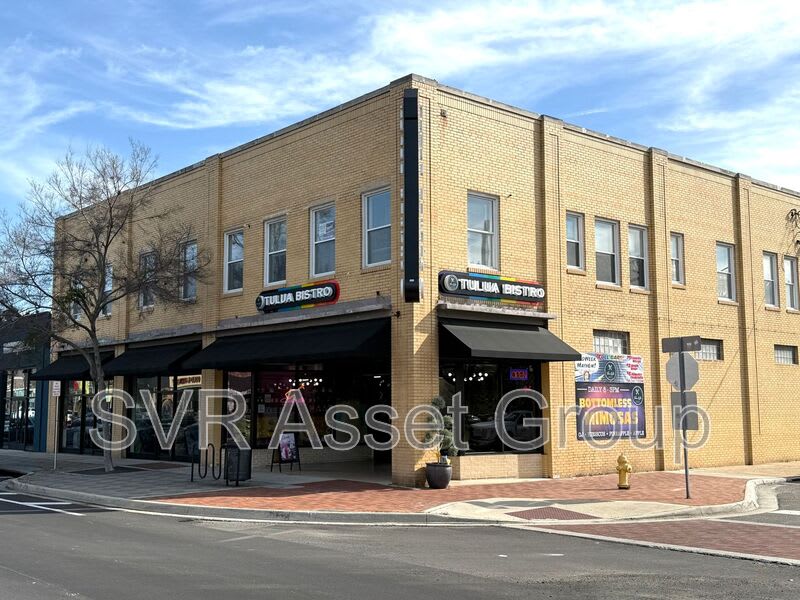 11 E. 7th St – photo 1