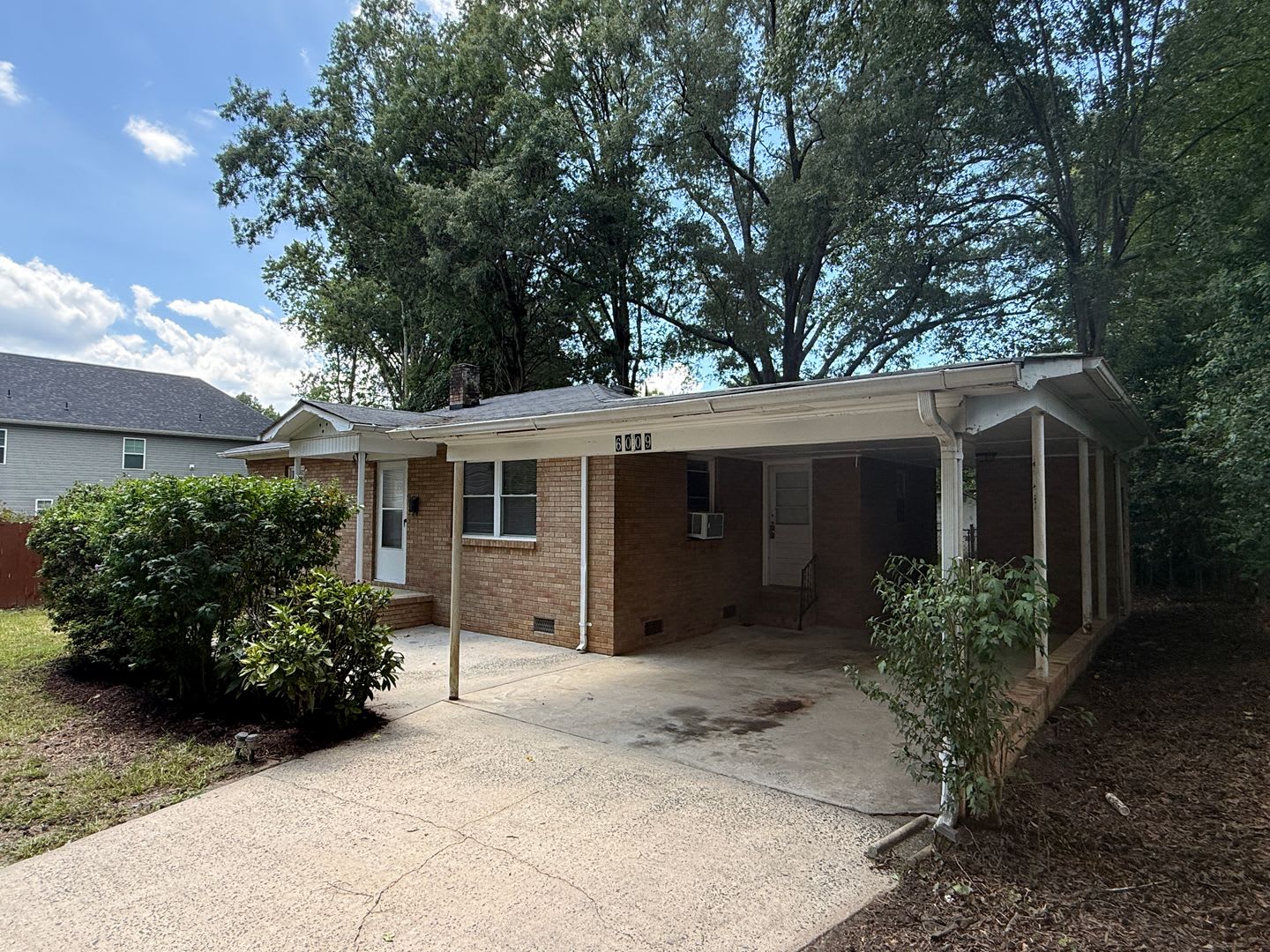 6009 Monteith Drive – photo 1