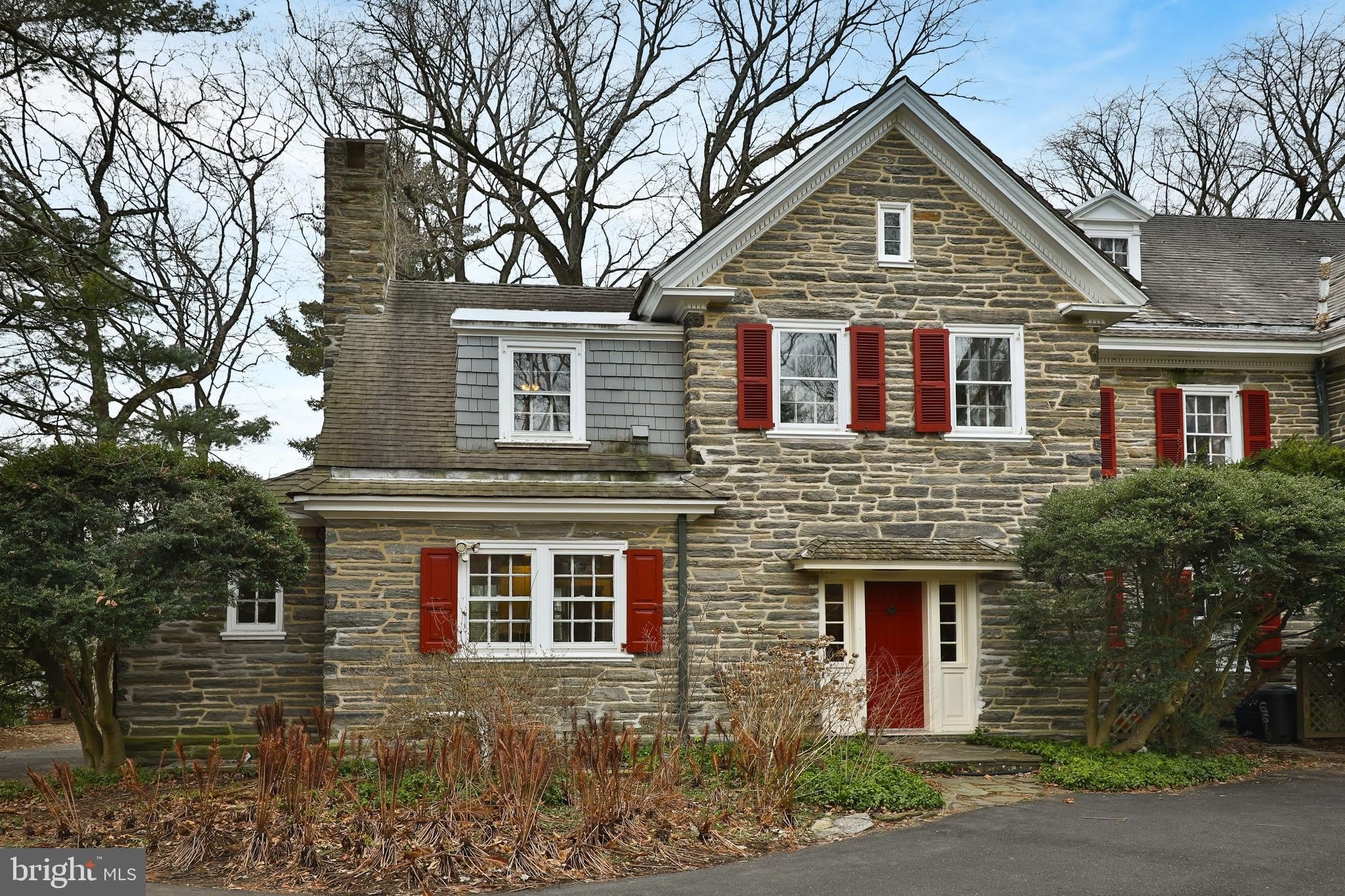 6610 WISSAHICKON Avenue – photo 1