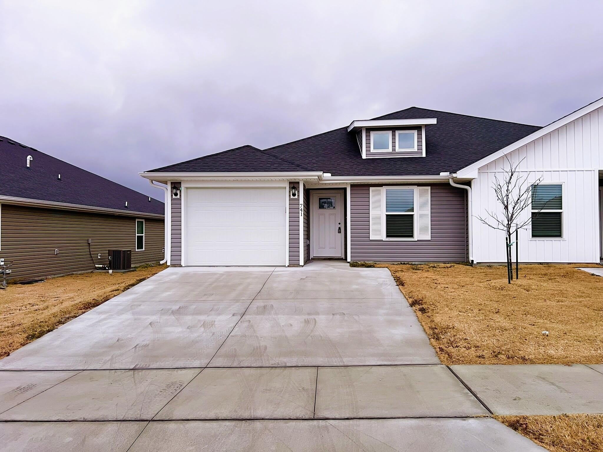 741 Short Leaf Lane – photo 1 of 25